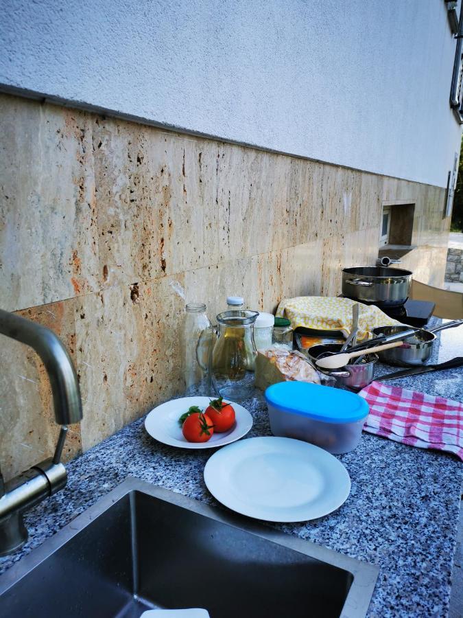 Krasen Kras 104 Resort Komen Zewnętrze zdjęcie